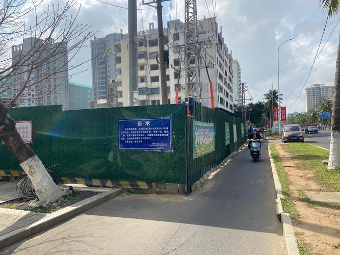 问政海南·办实事|海口环湖路一小区前无红绿灯致居民困扰 交警:调研后综合考虑