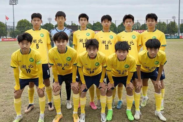 浏阳中学足球队夺全国冠军