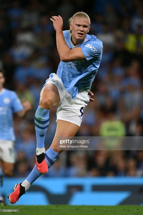 英超-曼城1-0布伦特福德 哈兰德破门定胜局