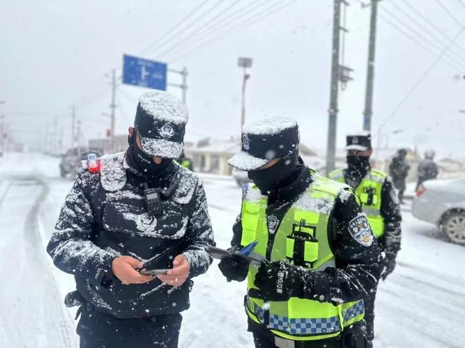 青海公安迅速开展震后安全隐患排查和道路保通工作